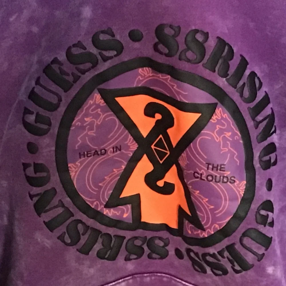 GUESS RISING Purple Medium “Head in the Clouds” Long Sleeve Pullover Hoodie - Picture 3 of 6
